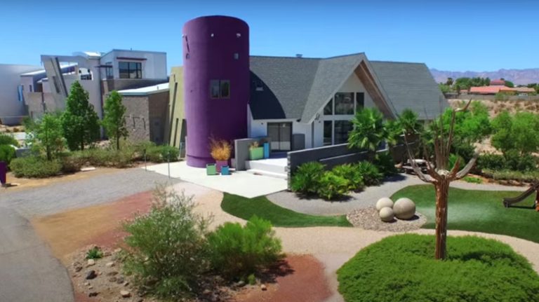 Explore the Unique Features of Penn Jillette's Former Home, "The Slammer"