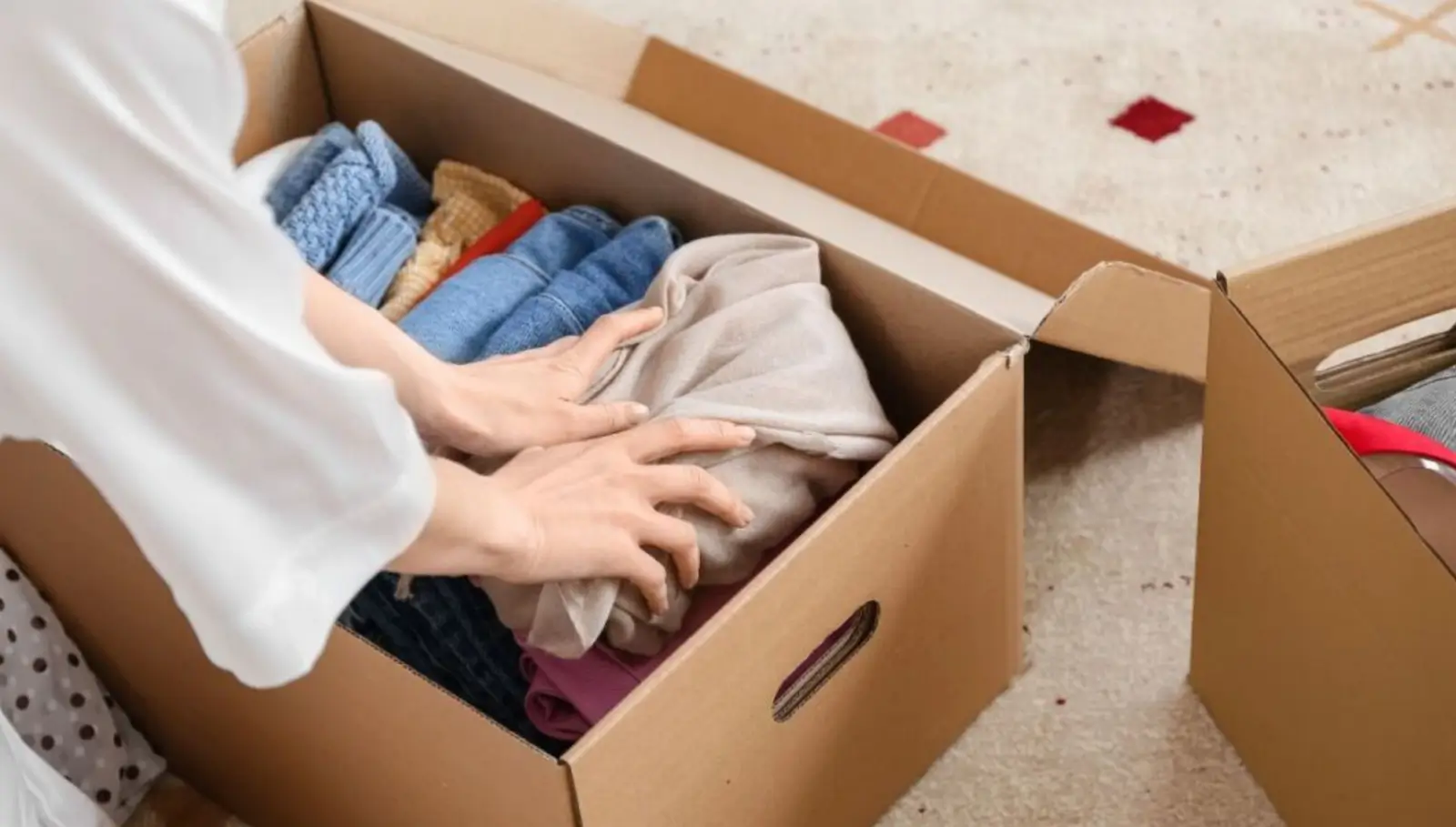 Storing seasonal clothing